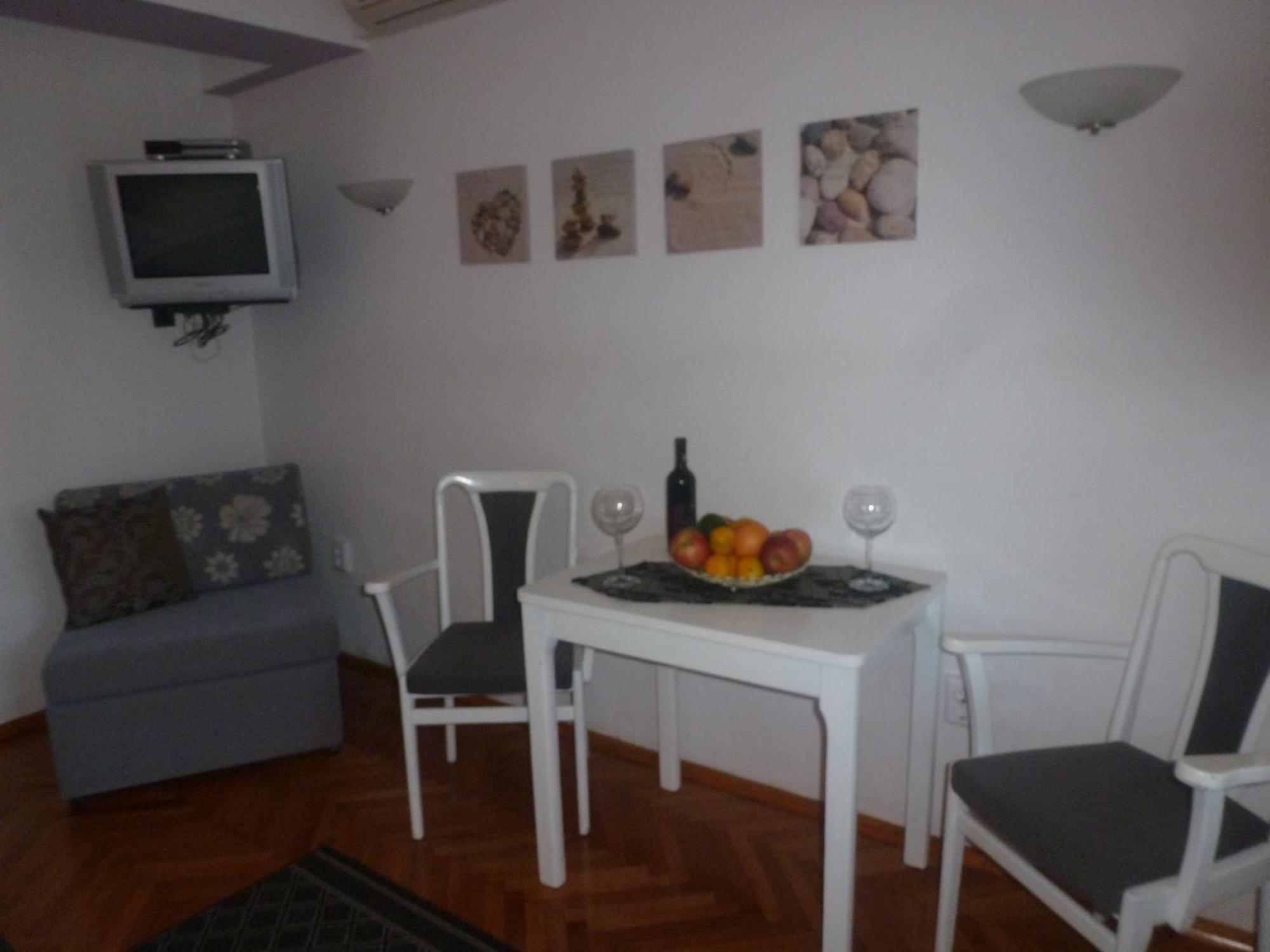 Apartment Mila *